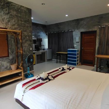 Le Grand Bleu Hotel Wok Tum Екстер'єр фото