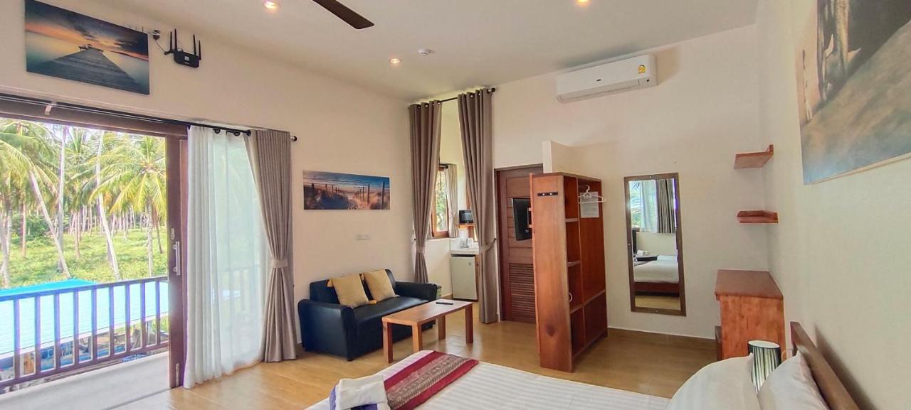 Le Grand Bleu Hotel Wok Tum Екстер'єр фото